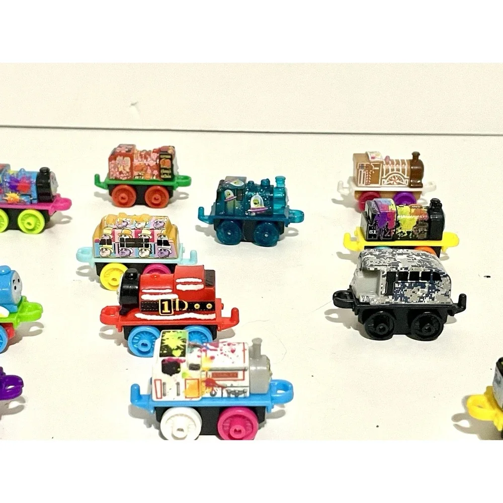 Thomas & Friends Minis Thomas Birthday Cake Sprinkles And More  Mini Train Lot